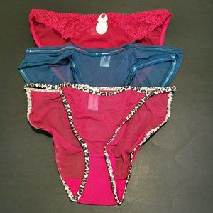 NEW Set of 3 Ladies Bikini Panties, 2 Red, 1 Green, Lace, Lycra, Leopard, L